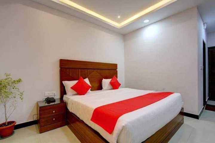 Hotel Le Castle Кодайканал Екстериор снимка